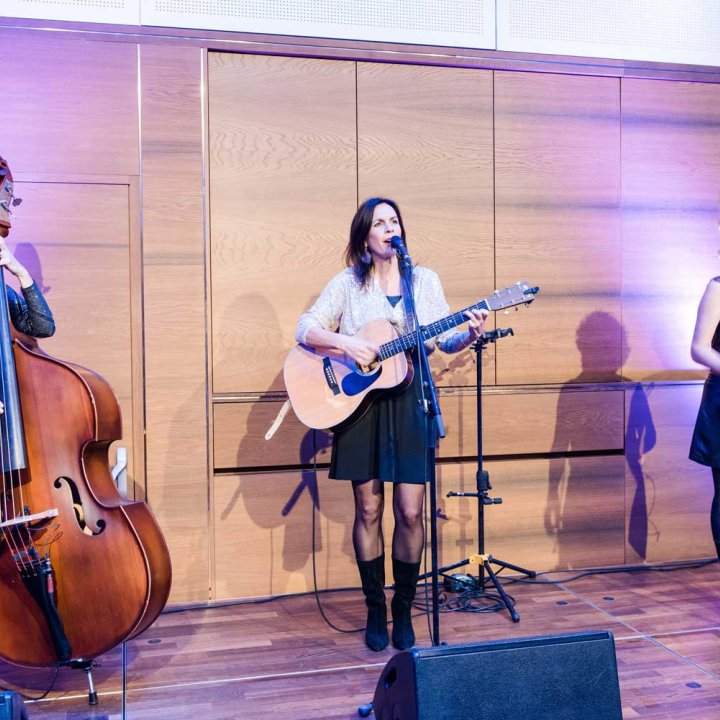 Engineering Days 2022 Galadinner Band - The Schick Sisters